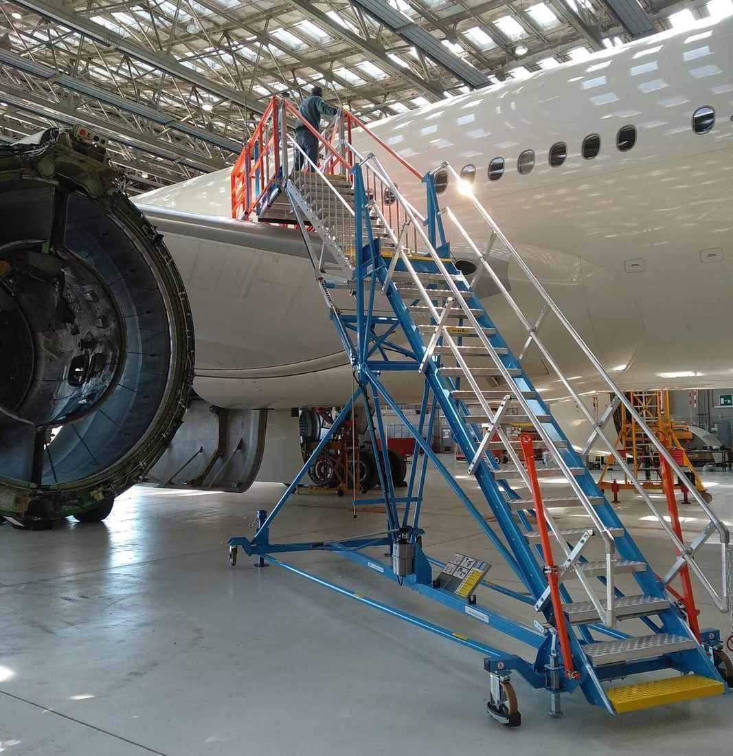 Engine Pylon Stand.