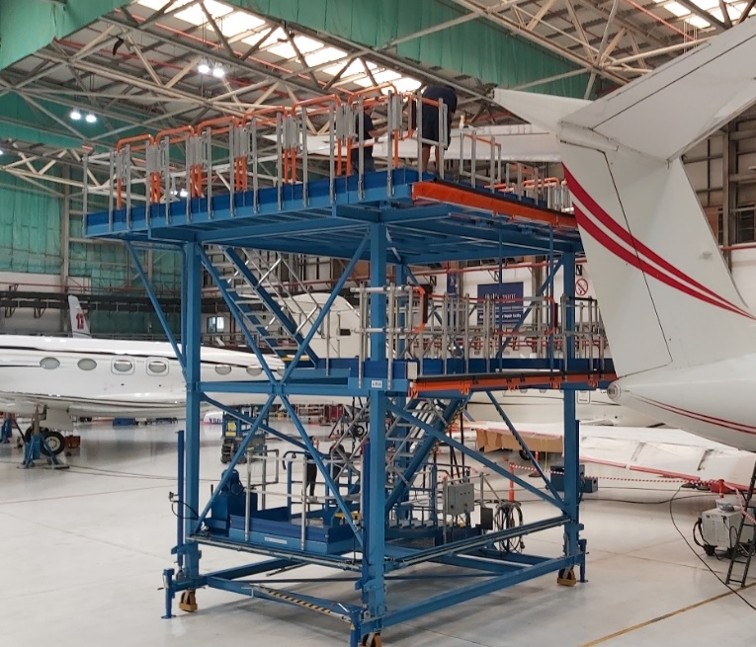 Tail Dock for business jets